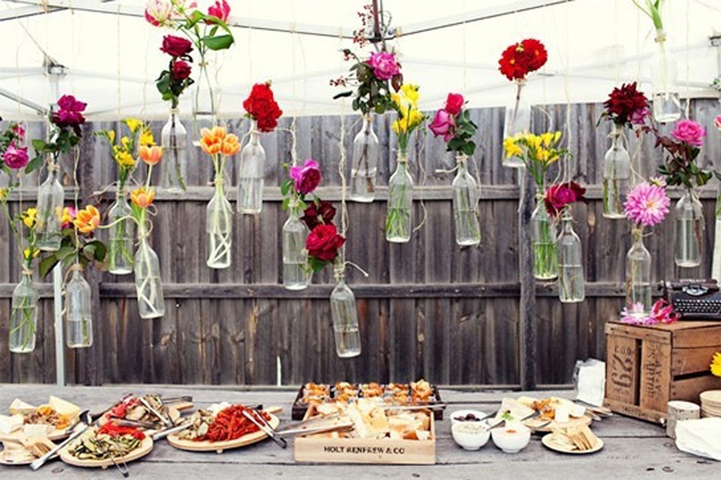 How to throw a chic (and cheap) backyard party