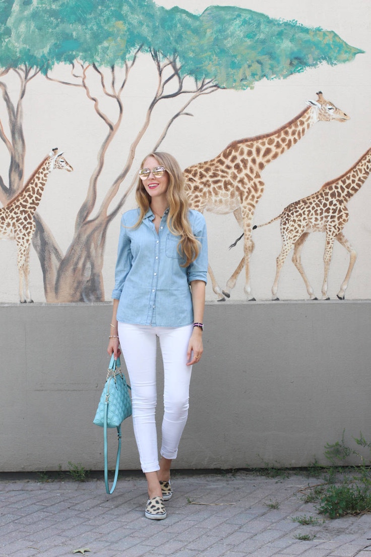 chambray shirt outfit white jeans