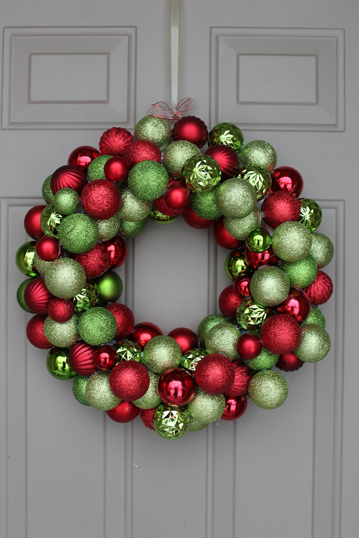 diy ornament wreath