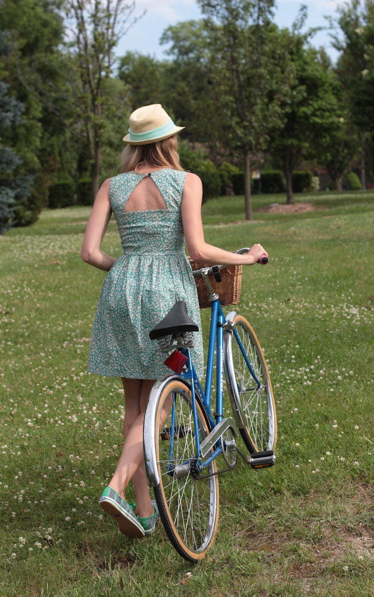 girl with vintage bike kate spade keds