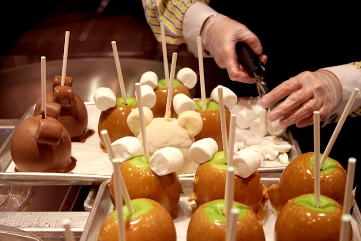 how to make mickey mouse candy apples