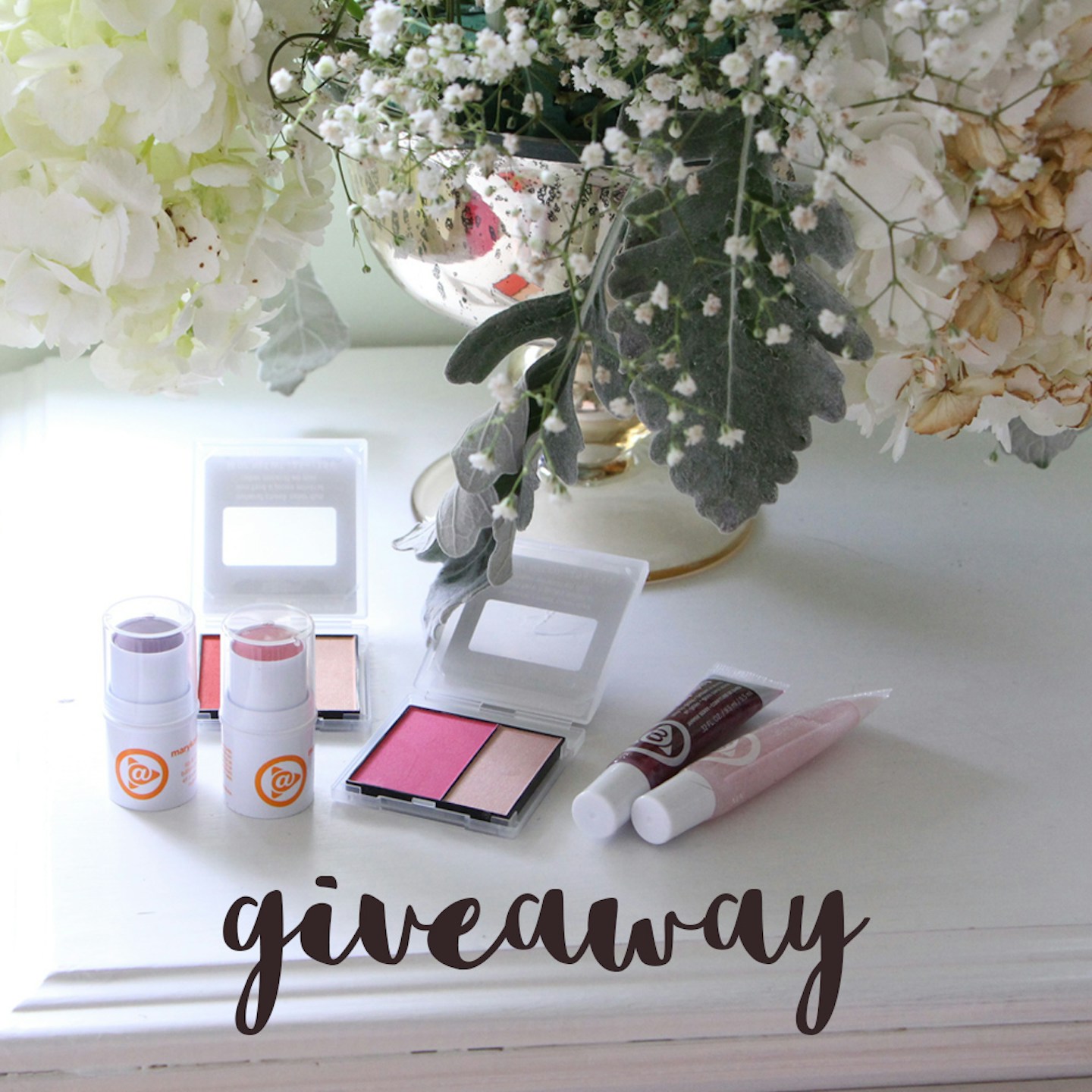 Mary Kay Summer 2015 collection + Giveaway