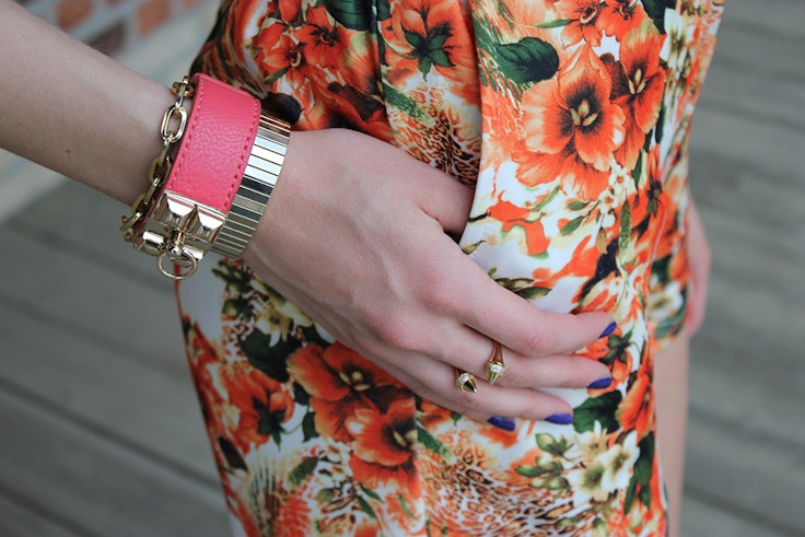 orange floral shorts hermes bracelet
