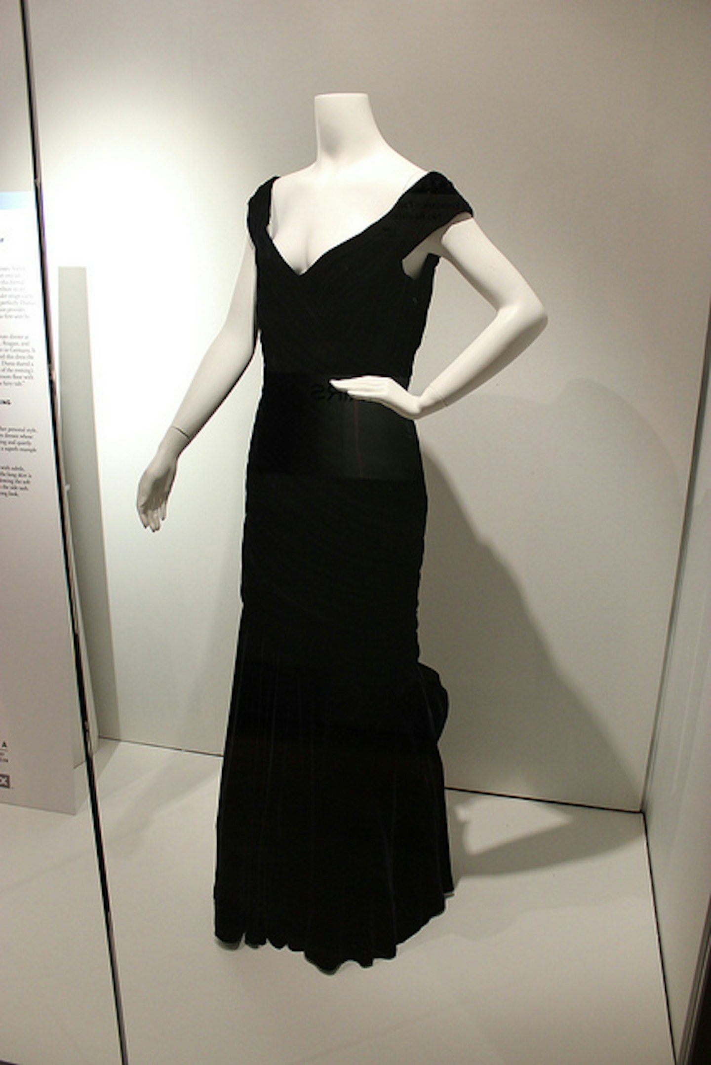 Princess Diana’s Dresses up for Auction