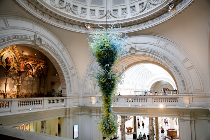 v&a museum chihuly chandelier