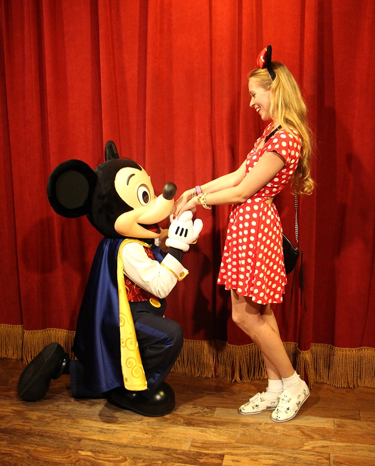 when mickey mouse met minnie mouse