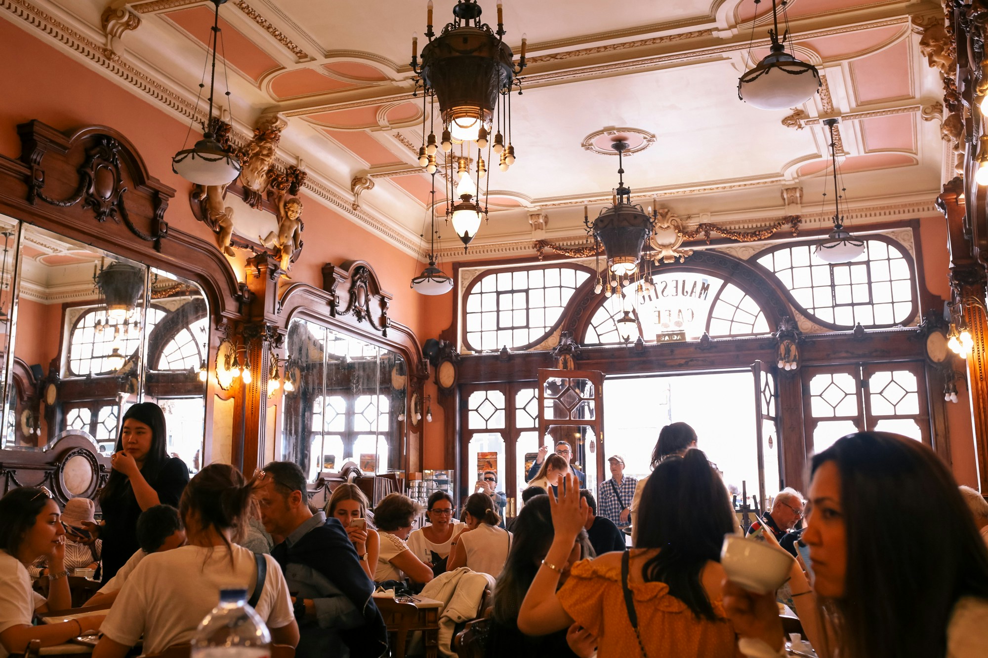 10 things to do in porto cafe majestic