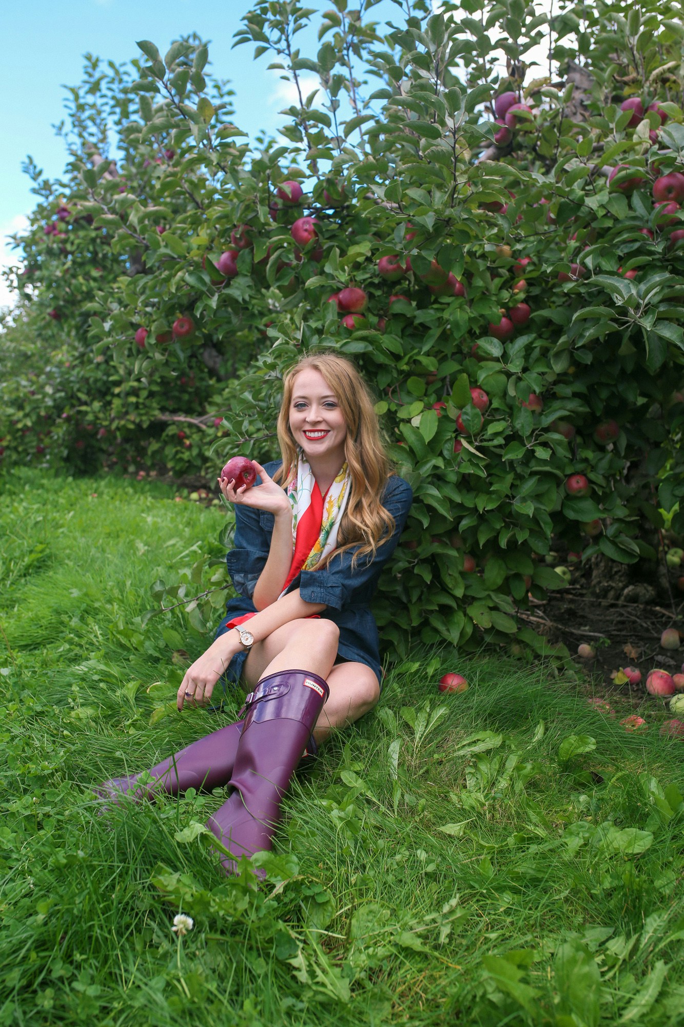 What I wore to go apple picking near Toronto: a Joe Fresh denim dress, Tall Hunter boots and a vintage silk Gucci scarf.