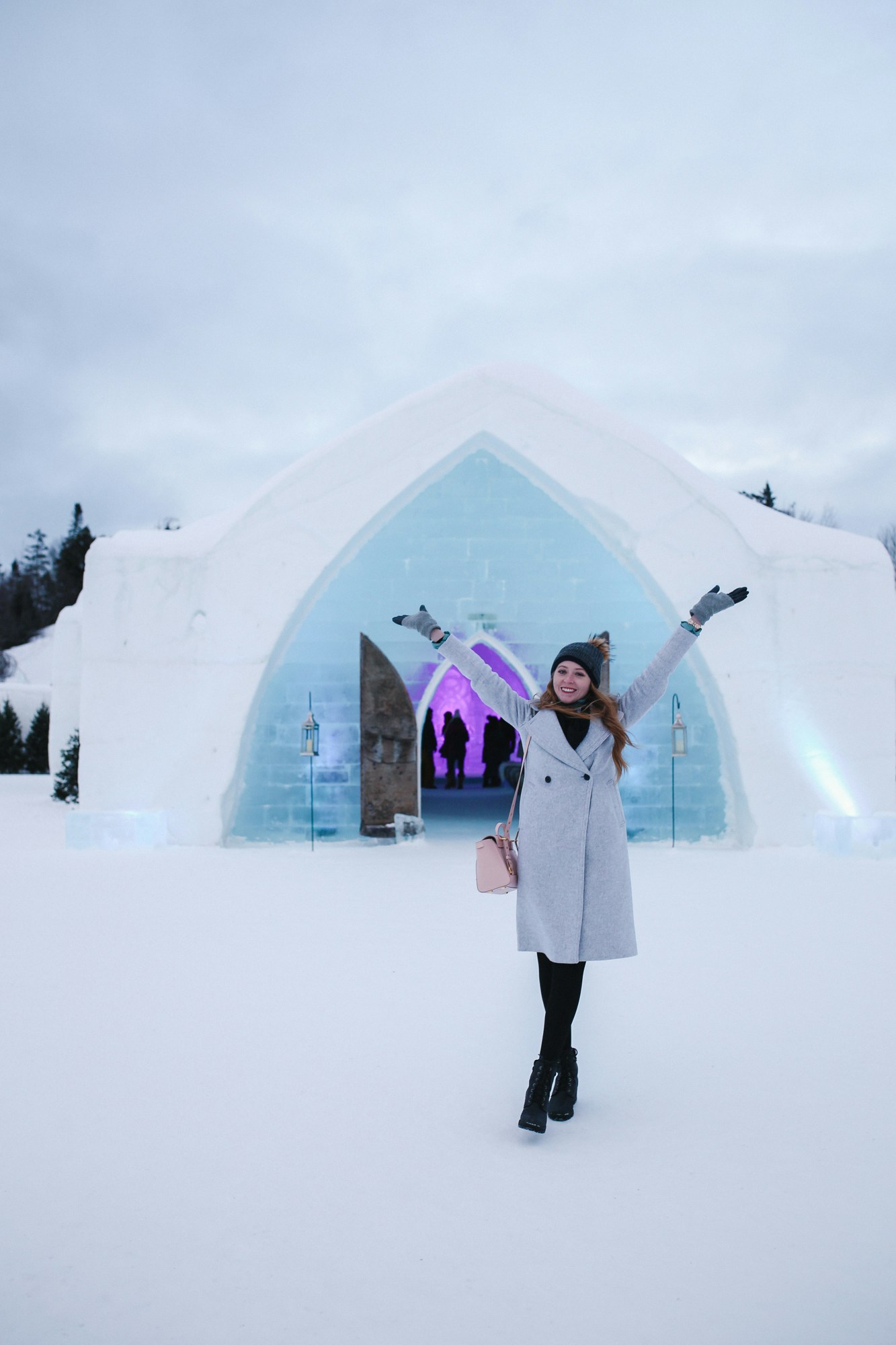 Top 10 Things to do in Quebec City in a weekend in winter: visit the Hotel de Glâce, an ice hotel located 40 minutes away and the only one in North America!
