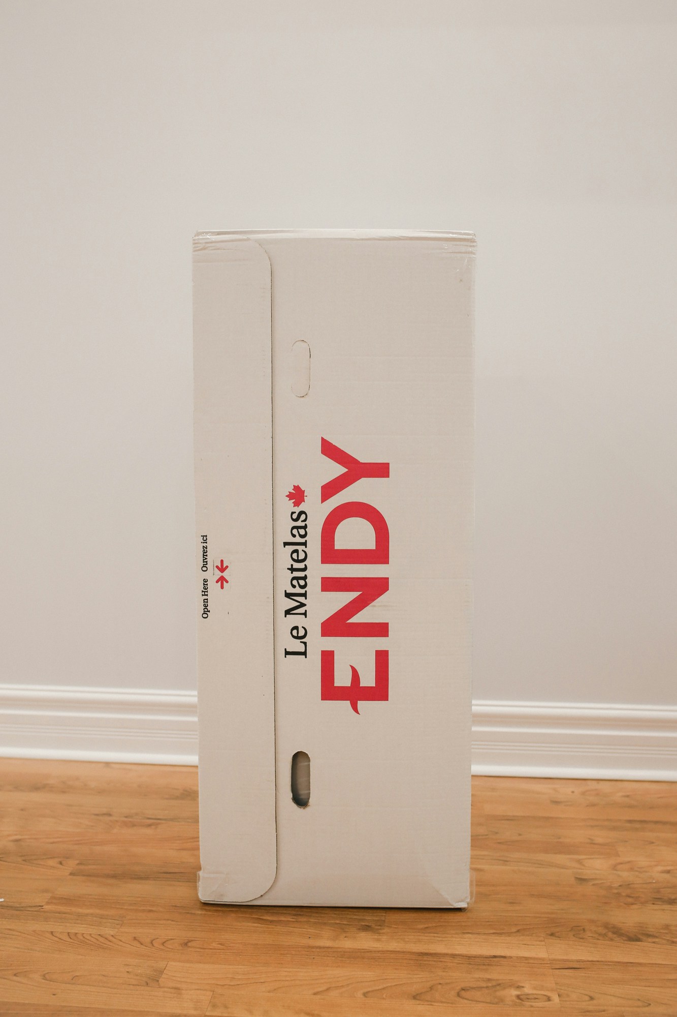 The Canadian Endy mattress comes shipped in a convenient box!
