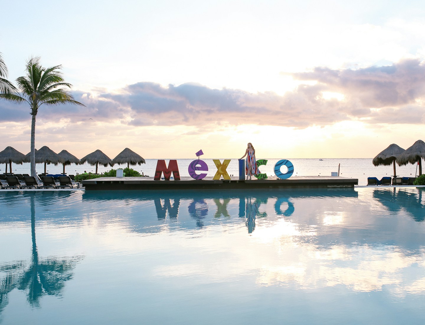 Ocean Riviera Paradise Review: Sharing my experience at this 5 star all-inclusive resort in Playa del Carmen, Mexico. From gourmet gluten-free food to gorgeous pools, rooms and beaches, we had a great time at this resort.
