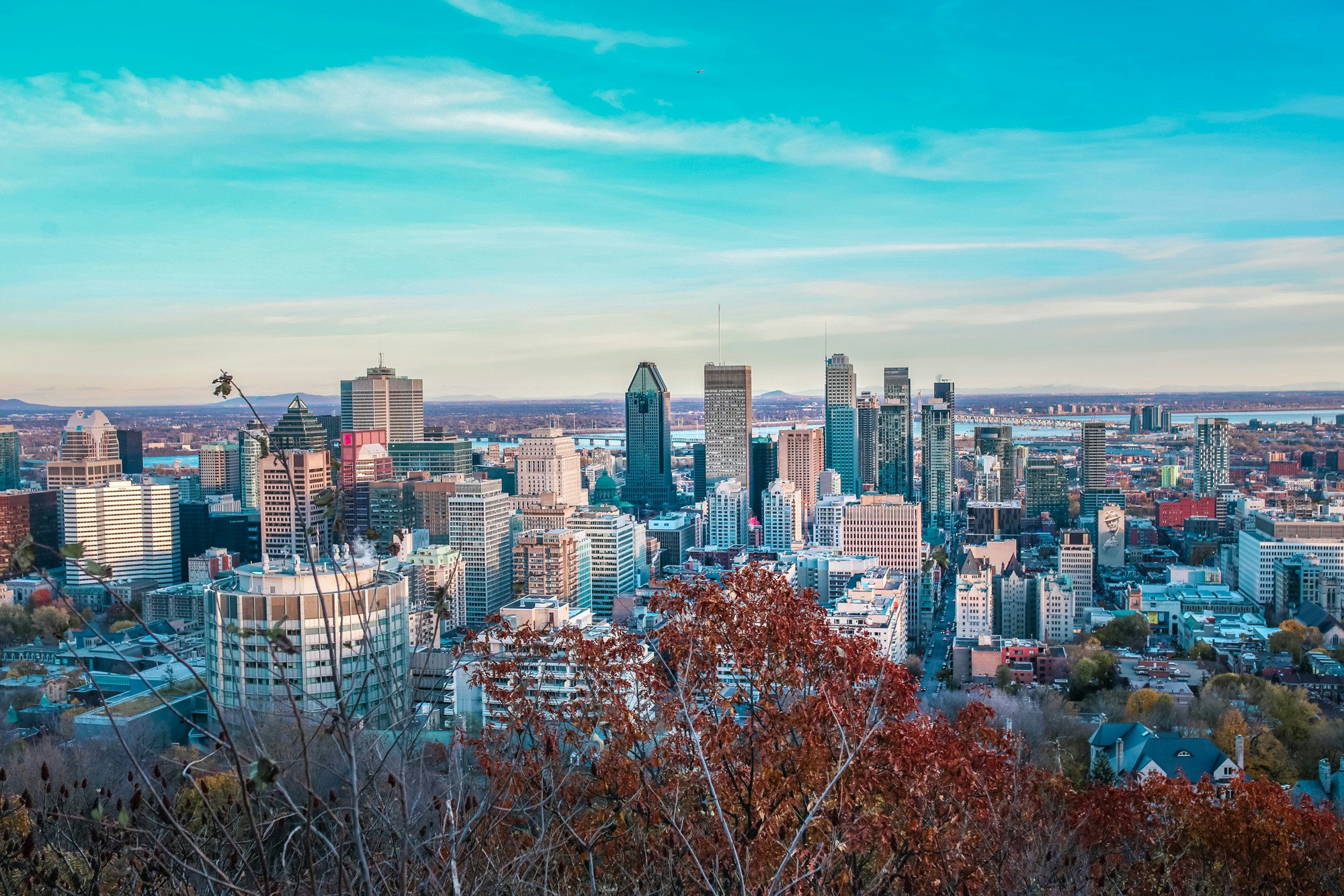 Mont Royal offers gorgeous, scenic views of all of downtown, and is easily one of the number one most Instagrammable spot in Montreal.
