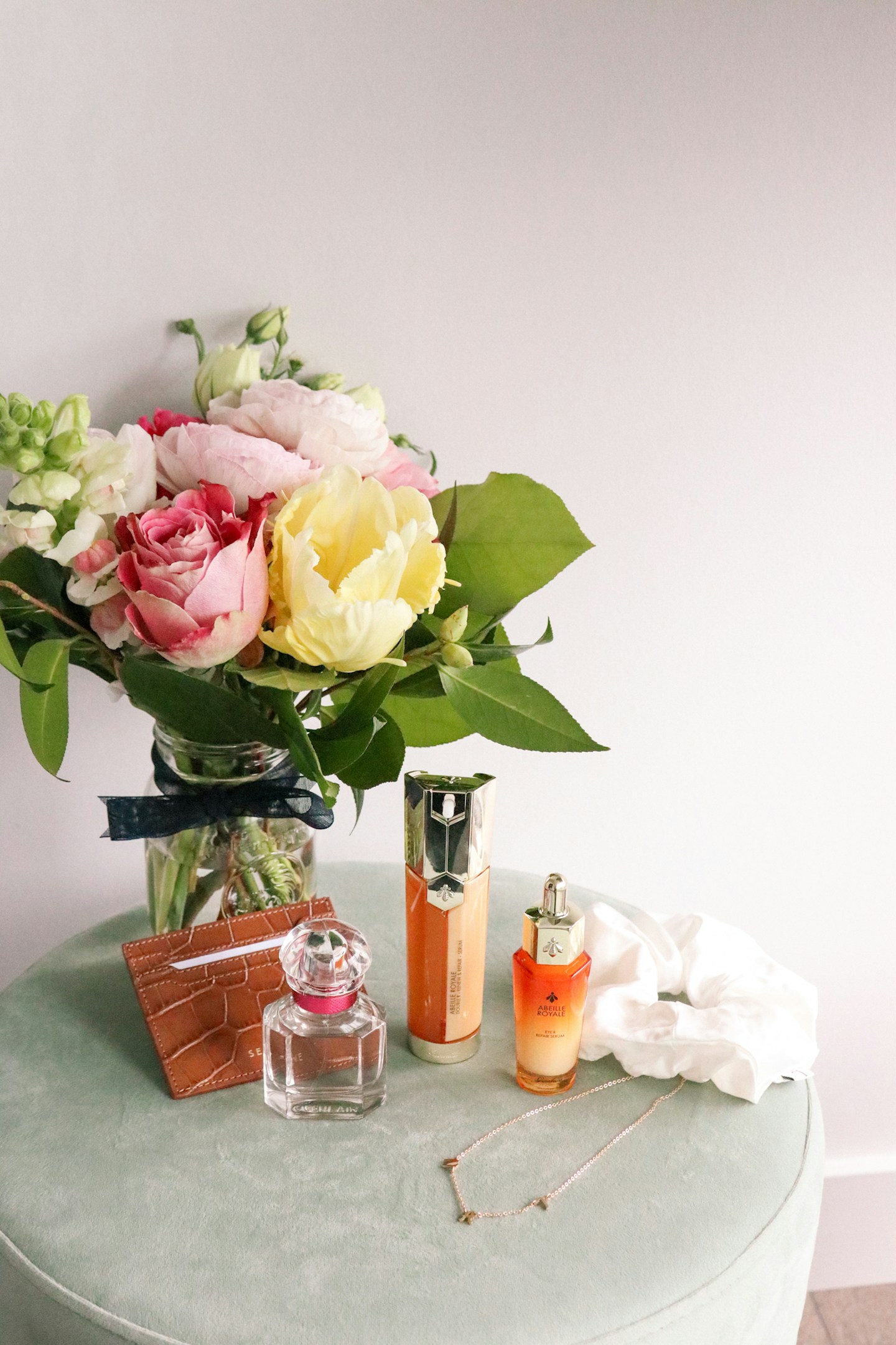 Mother's Day Gift Ideas 2021: From a new spa skincare routine to a floral perfume - I've rounded up some great gifting options for moms on mother's day.